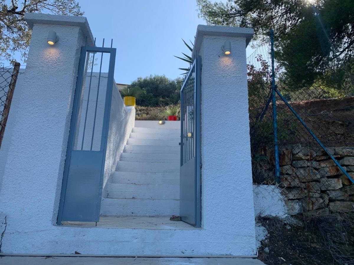 Villa Olive Hill Private House à Poros Town Extérieur photo